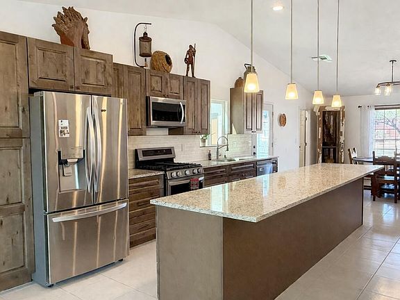 3rd image of 7800 E Camino Los Brazos