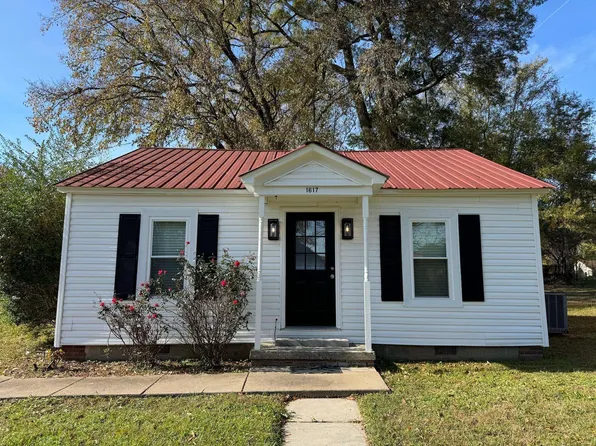 1617 S College St, Covington, TN 38019