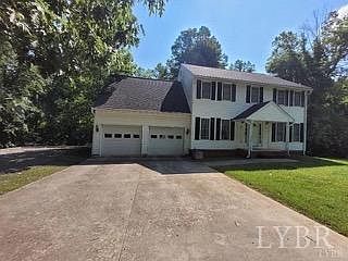 1st image of 205 Brockenbrough Pl