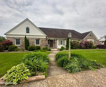 85 Penn St, Montgomery, PA, 17752