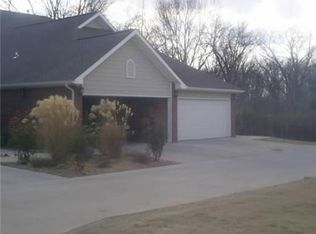 922 Lafayette St, Rogers, AR 72758
