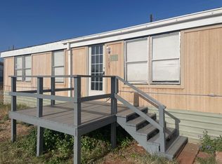 115 Seminole St, Tye, TX 79563