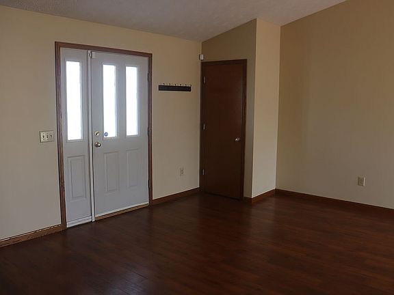 4th image of 2307 Prunty St