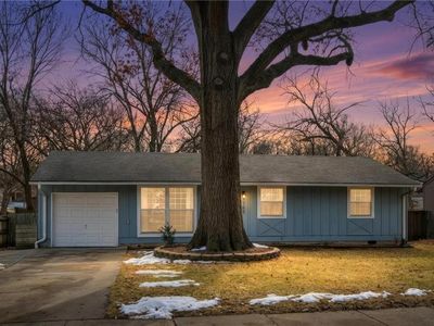 7705 Colonial Dr, Prairie Village, KS, 66208