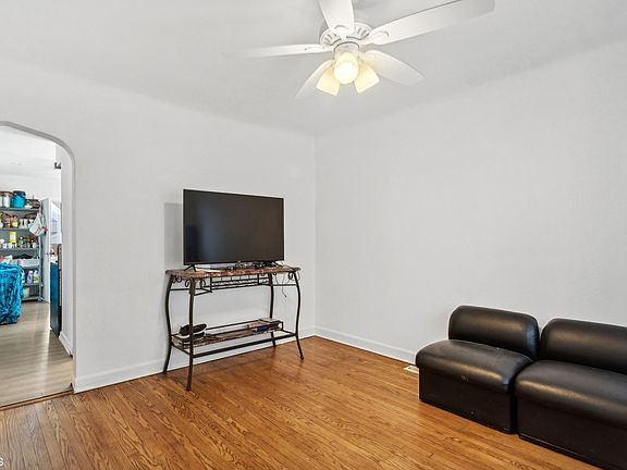 5th image of 1735 N 18th Ave