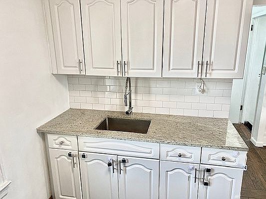 4th image of 32-38 47th St Floor 2