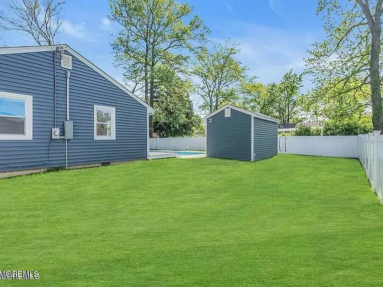 1506 Evergreen Ave — Photo 20