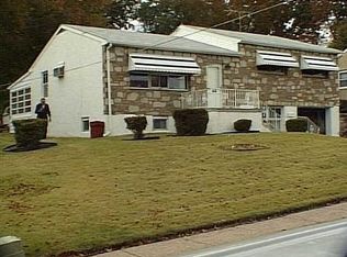 139 Reiffs Mill Rd, Ambler, PA 19002