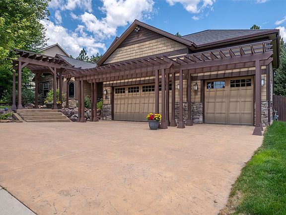 3rd image of 10651 Coulter Pine St