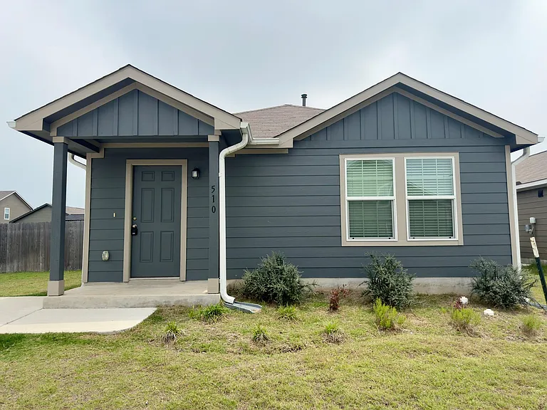 510 Sunray Dr — Photo 2