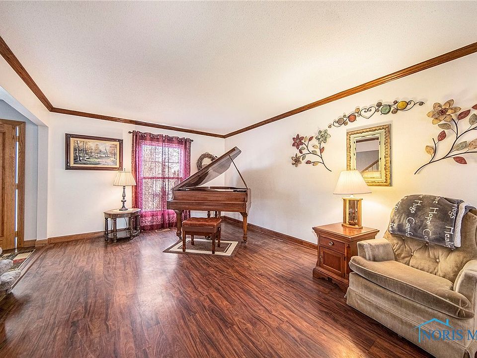 9667 Charlemont Rd, Perrysburg, OH 43551 Zillow