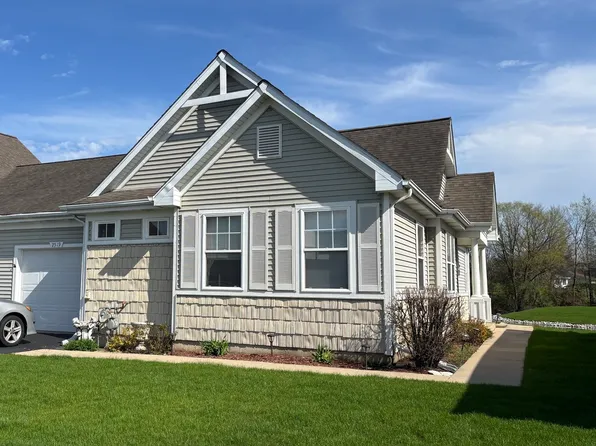 2519 Meer Park Ct #2519, Crest Hill, IL 60403