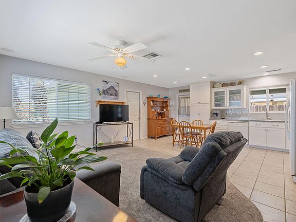 2nd image of 1301 E Aspen Avenue