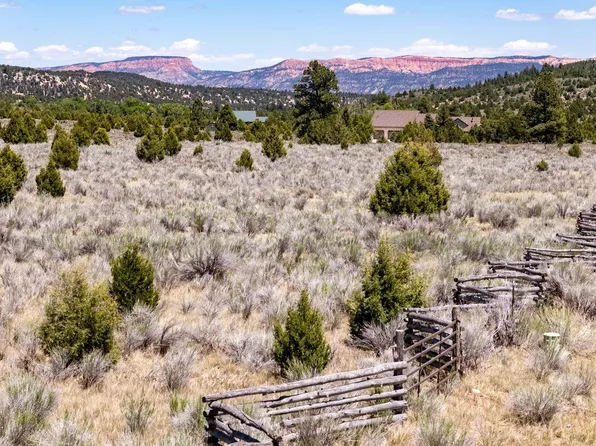 4250 W Creek Front Dr, Hatch, UT 84735