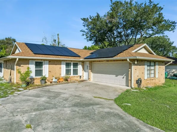 792 W Ludlum Dr, Deltona, FL 32725