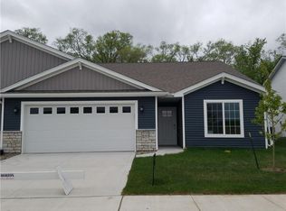 225 SE Willow Run Ln, Ankeny, IA 50021