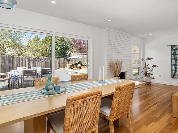 4th image of 281 San Carlos Way