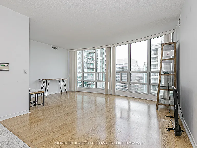 238 Doris Ave #2009 — Photo 5