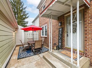 383 Carmelaire Ct, Carmel, IN 46032
