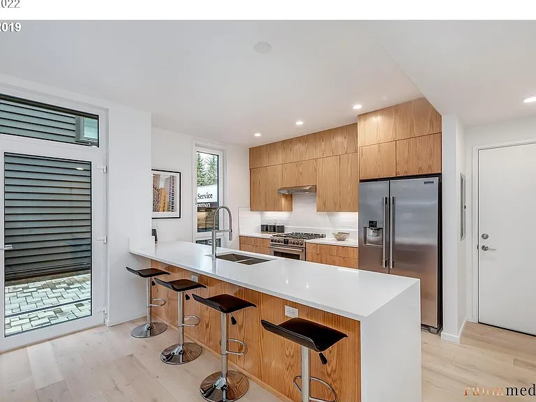 2035 SW Vermont St #2 — Photo 9