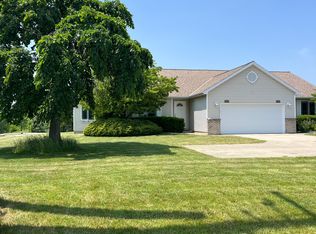 6907 Hanna Lake Ave SE, Caledonia, MI 49316