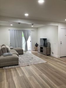 (Undisclosed Address), Ventura, CA, 93003