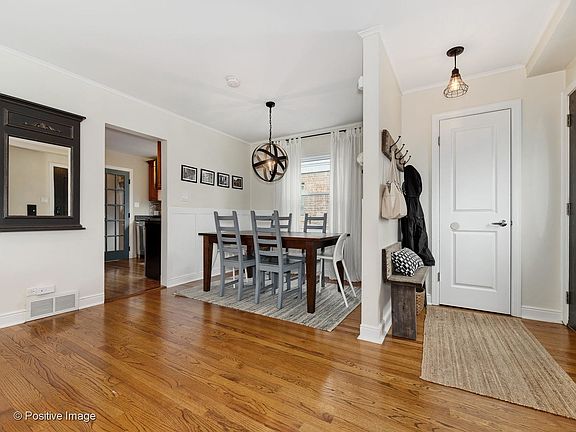 4th image of 5413 N Neenah Ave