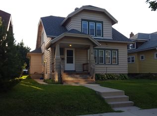 2909 N 52nd St, Milwaukee, WI 53210
