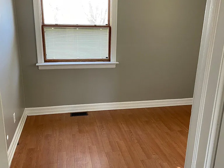 2 nd bedroom