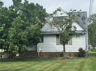 246 E 280th St, Euclid, OH