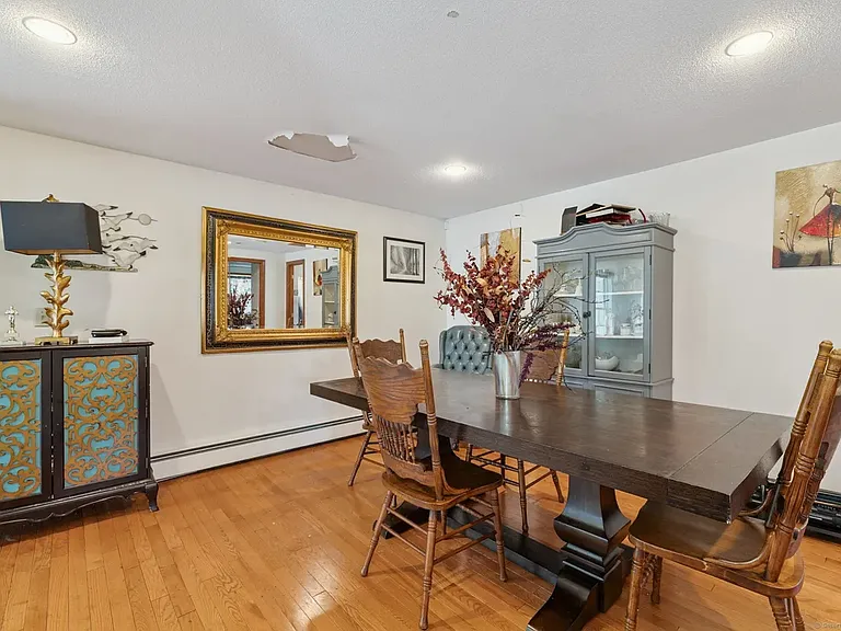 2 Sandra Dr — Photo 13