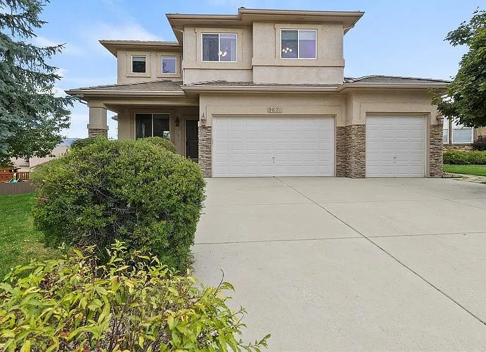 9630 Hollyleaf Ct