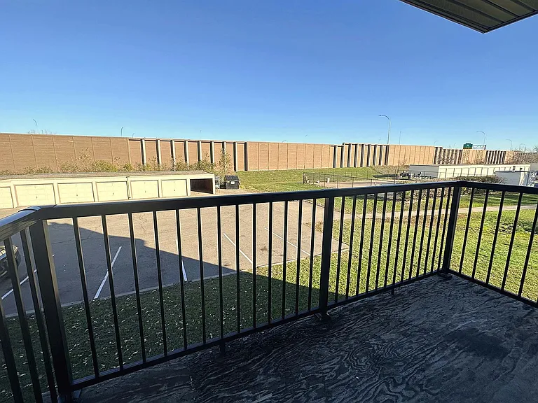 Northwood Villa — Photo 77