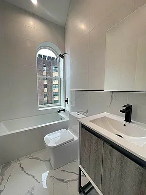 Rented by Artur Gutman, LREB | media 20