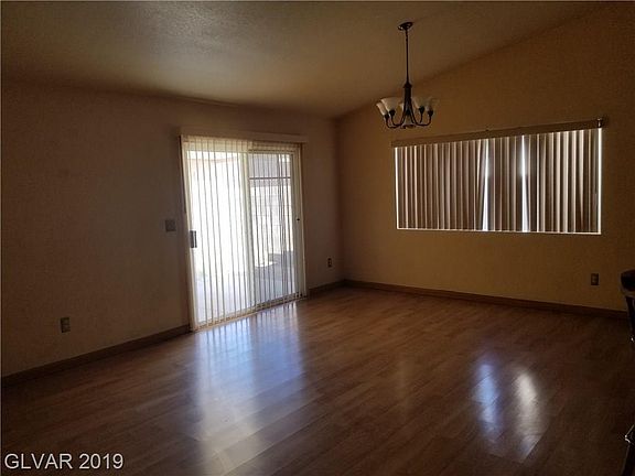 3rd image of 5321 Strawberry Tree St