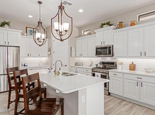 2121 N Red Clf, Mesa, AZ 85207