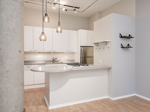 4th image of 130 S Canal St APT 311