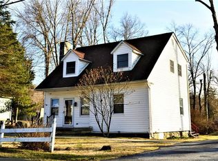 37 Orchard Rd, Putnam Valley, NY 10579