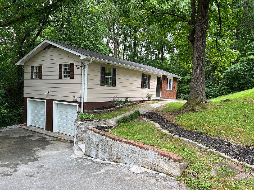 1st image of 117 E Daytona Dr