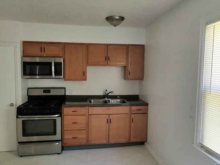 5252 Pine Tree Ln #1&2 — Photo 3
