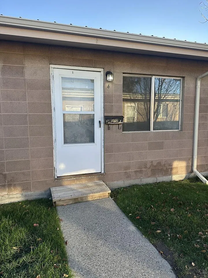 1 bed, 1.0 bath, 500 sqft, $825 — Photo 2