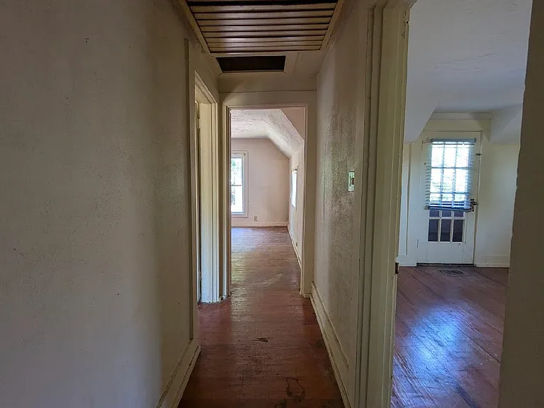 417 W Nelson St — Photo 5