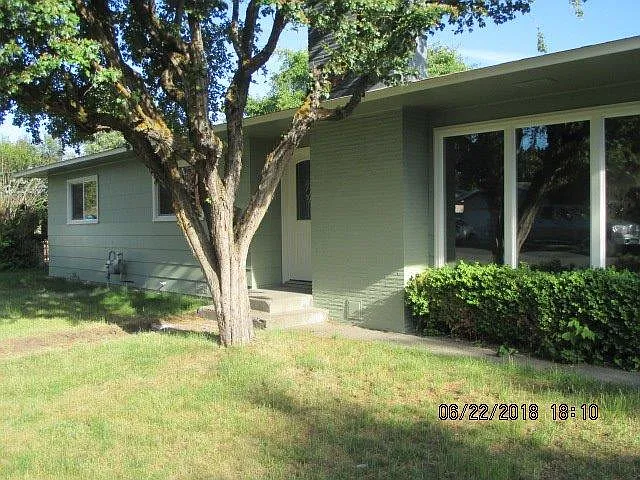 4006 Barry Ave photo 1