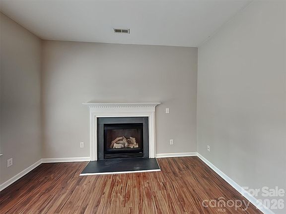 4th image of 4208 Lawrence Daniel Dr