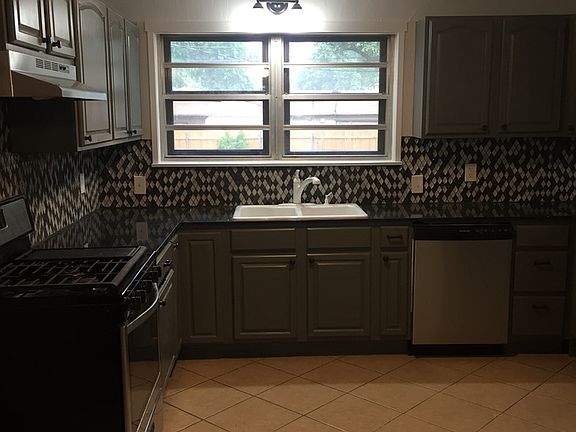 3rd image of 5008 Sabelle Ln
