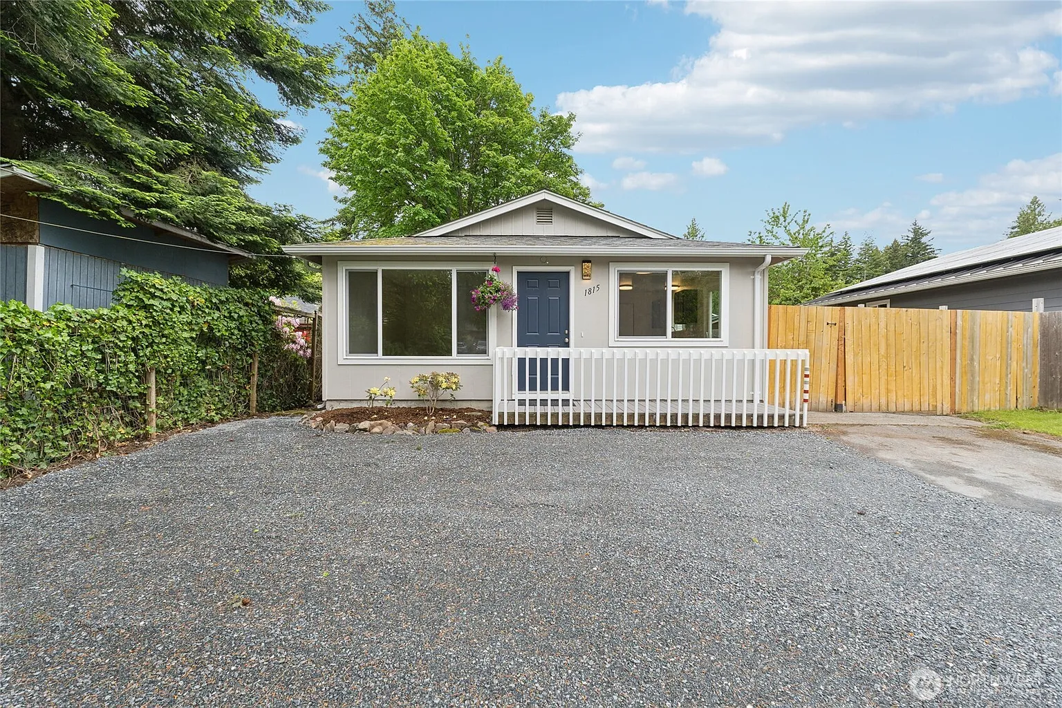 1815 Electric Avenue photo 1