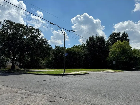 704 Thayer St, New Orleans, LA 70114