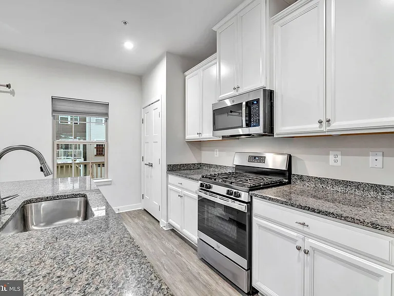 14737 Earl Mitchell Ave #E — Photo 3