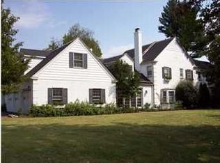 9 Green Acres Rd, Washington, IN 47501