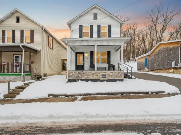 126 W Ranson Ave, New Alexandria, PA 15717